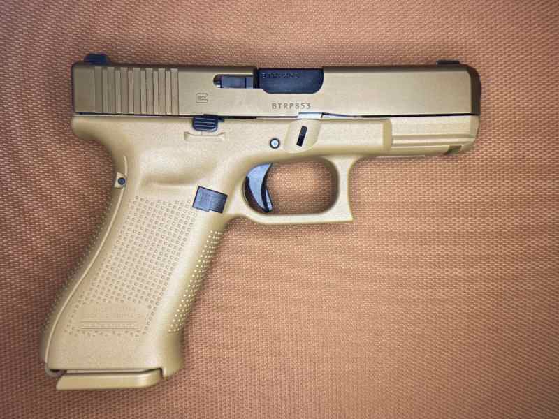 NEW IN BOX - Glock G19X - NIGHT SIGHTS- 9mm - 4&quot;