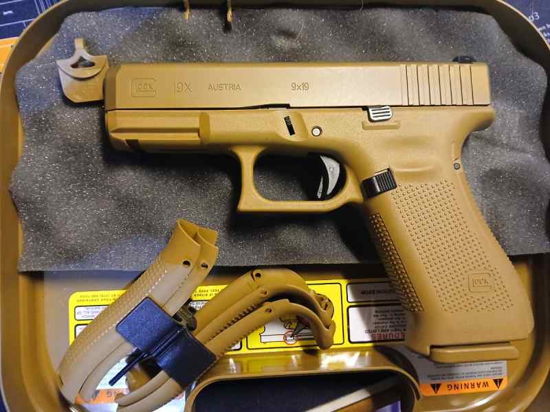 Glock 19x