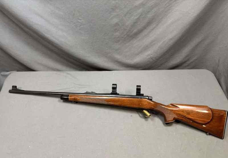 Early Remington 700 BDL .30-06 Walnut Checkered 22