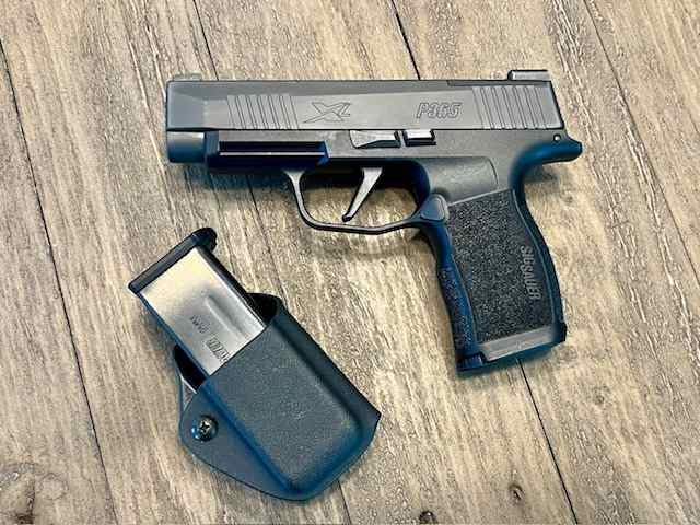 SIG P365XL - Updgraded + Holster