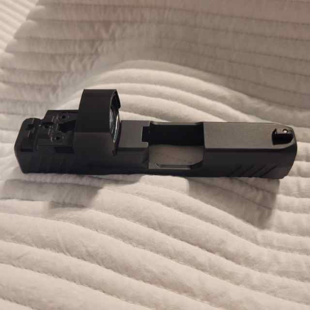 Taurus gx4 toro slide, and sig zero elite red dot