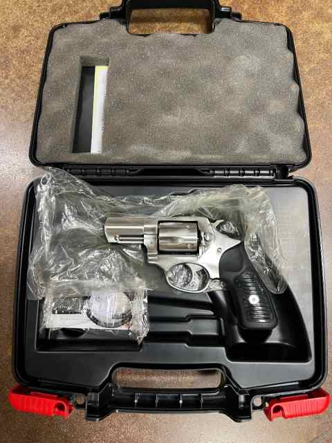 RUGER SP101 - 357 - NIB