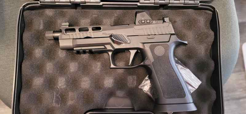 WTT/WTS Custom SIG P320 $1100 w/o optic
