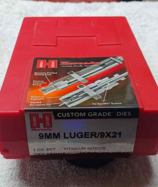 Hornady Custom Grade 9mm Luger Dies
