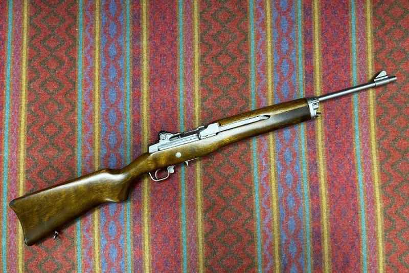 Ruger Mini-14 STAINLESS .223 Rem Wood