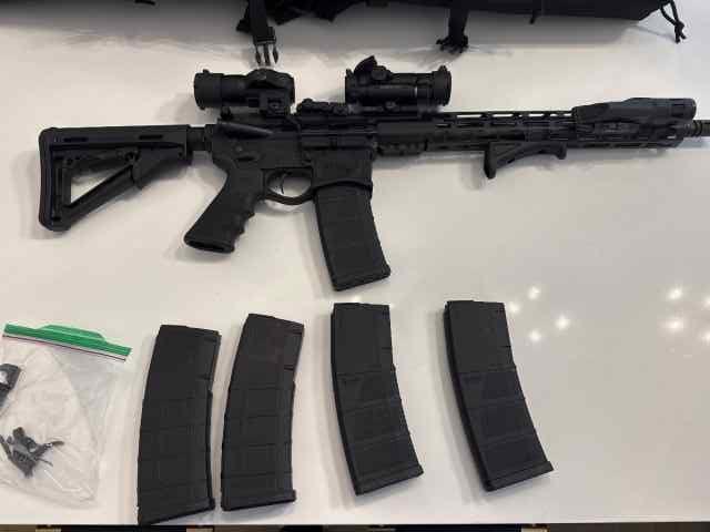 AR, Shotgun, 2 9mm for Sale (Ammo and accessories)