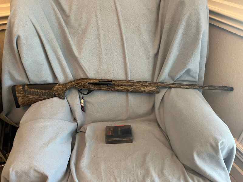 New 12 GA Benelli Black Eagle 3