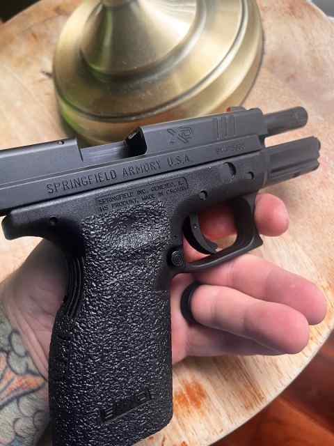 Springfield XD9 