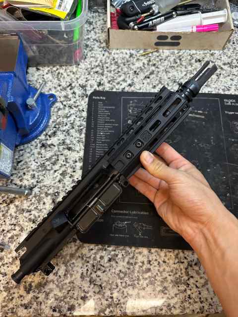  Nearly new 300 blackout 6&quot; upper 1:5T