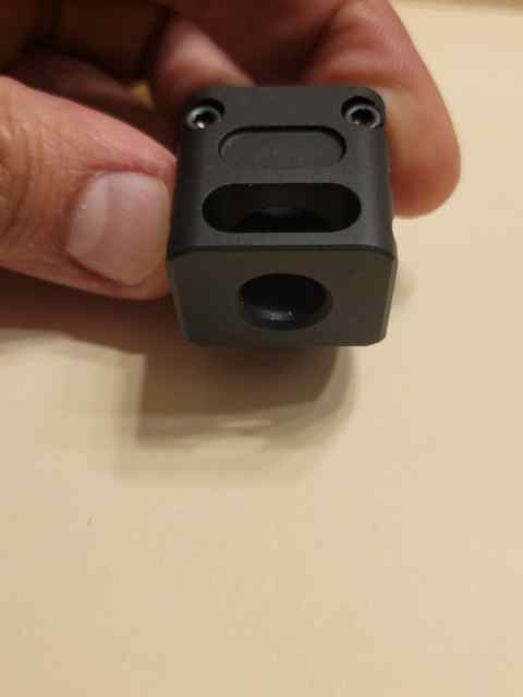 Glock single port compensator