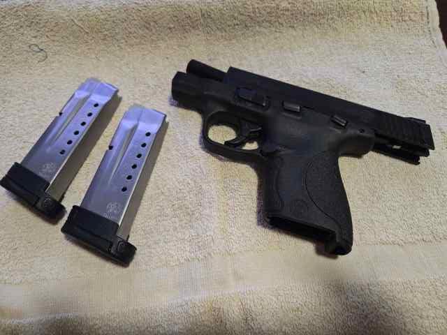 Smith &amp; Wesson M &amp; P 9 Shield 1.0
