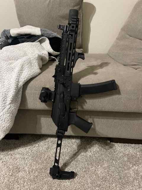 Soviet arms AKV